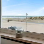 Apartman Romantic Getaway With Sea View In *
