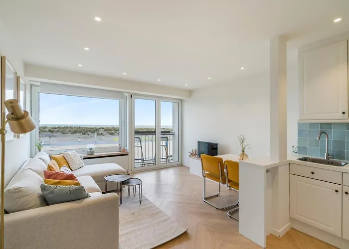 Romantic Getaway With Sea View In